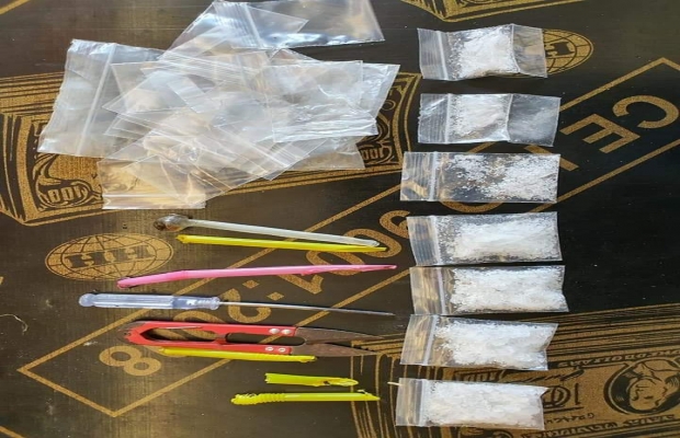 សមត្ថកិច្ចខេត្តកណ្តាលឃាត់ខ្លួនមនុស្សចំនួន៧នាក់ពាក់ព័ន្ធក្នុងករណីជូញដូរនិងប្រេីប្រាស់គ្រឿងញៀន.,.....