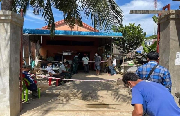 បុរសជាប្តីដាច់ចិត្តយកកាំបិតអារកប្រពន្ធ ដោយសាភ្លើងប្រចណ្ឌ រួចអារ.ក ខ្លួនឯងតាមក្រោយបណ្តាលឲ្យរងរបួសធ្ងន់ !