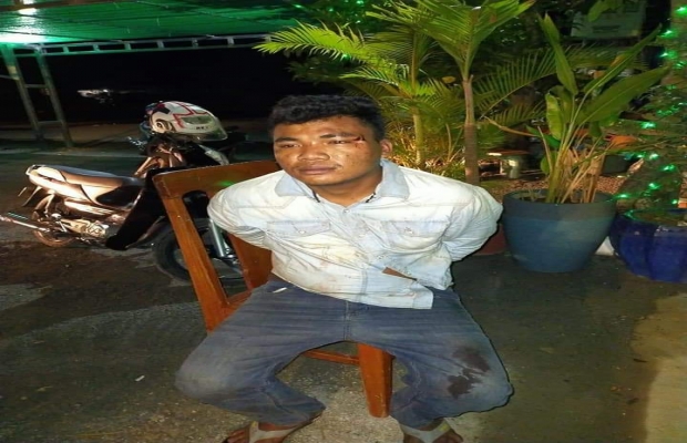 ប្តីចិត្តកំណាចចាក់ប្រពន្ធបីកាំបិតចុងស្រួច បណ្តាលឱ្យស្លាប់ភ្លាមៗនៅក្នុងថ្លុកឈាម