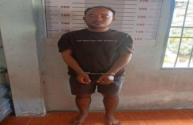 កម្លាំងសមត្ថកិច្ចខេត្តសៀមរាបចាប់ខ្លួនបុរសជាជនសង្ស័យម្នាក់ ប្រើកាំបិតចាក់លើស្ត្រីបណ្តាលឱ្យរងរបួសយ៉ាងធ្ងន់ធ្ងរ....