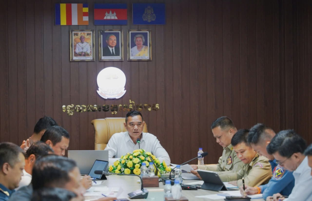 អភិបាលខេត្តសៀមរាប ដឹកនាំកិច្ចប្រជុំត្រួតពិនិត្យទីតាំងគ្រោះថ្នាក់ចរាចរណ៍ញឹកញាប់ក្នុងក្រុង សំដៅរួមគ្នាកាត់បន្ថយគ្រោះថ្នាក់ឱ្យមកនូវកម្រិតទាប