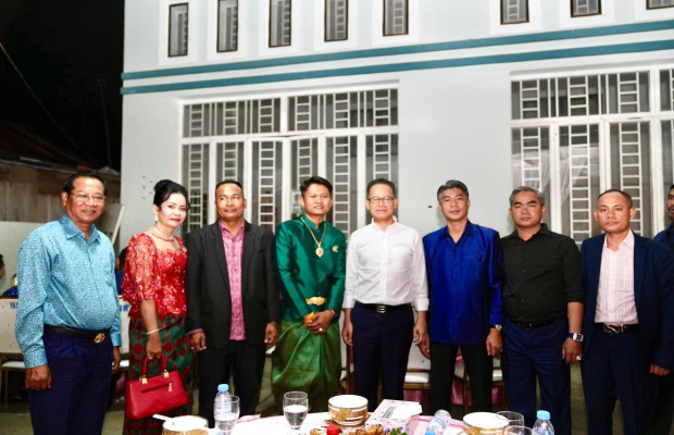 ឯកឧត្ដមបណ្ឌិត អ៊ាង សុផល្លែត អញ្ជើញ ចូលរួមជូនពរ គូរស្វាមីភរិយា ថ្មី ...